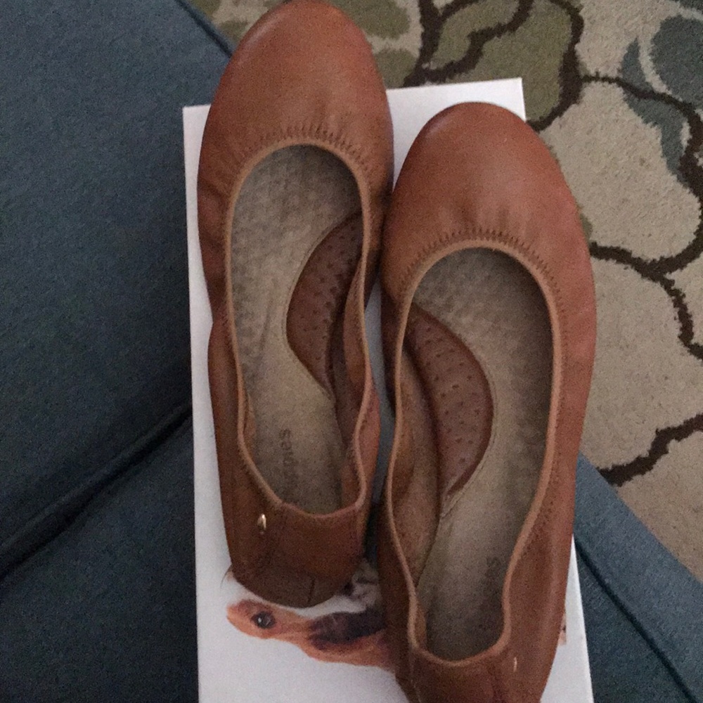 Hush Puppy Flats leather